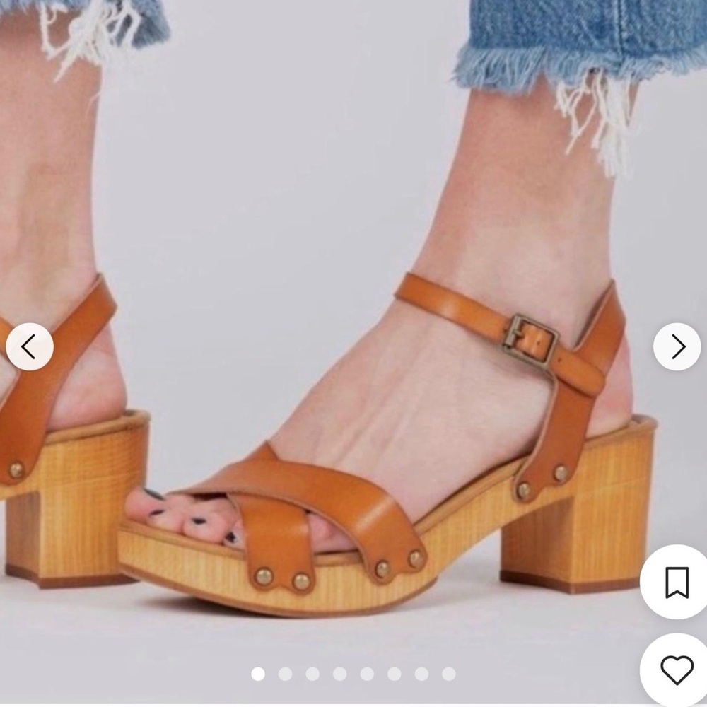Women's Tan Leather Block Heel Sandals